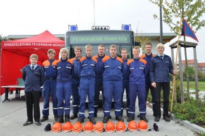 Eine Leistungsnachweisgruppe der Jugendfeuerwehr Ibbenbüren in Münster