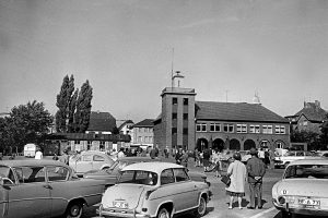 Blick vom Neumarkt auf die Feuerwache